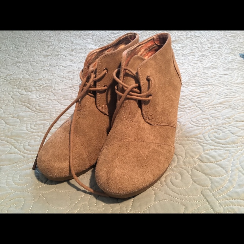 Suede Toms Booties